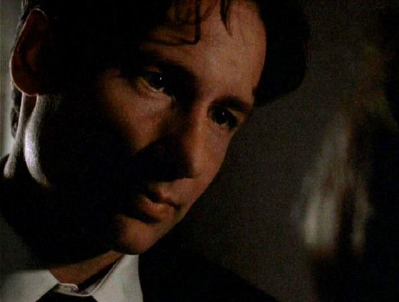  Season Four Memento Mori # ~ Mulder : Du Have One Remaining Witness Agent Scully (Cute MSR Moment)
