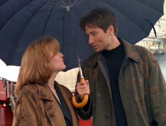 Season Three WOTC # ~ Mulder : I Never Thought I Would Say This To You Scully , But You Smell Bad