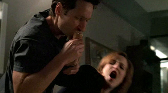  Season Six The Unatural # ~ Mulder : I Scream , Ты Scream , We All Scream For Non-Fat Tofutti рис, райс Dreamsicles (Mulder Eats Scullys Icecream)