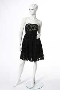  This is the dress Eva is going to go to the tarehe in