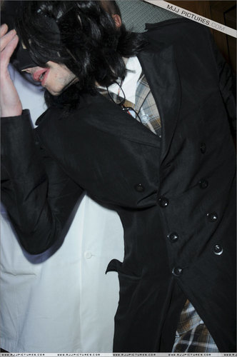  2006 - 2008 > Various > Michael in Beverly Hills