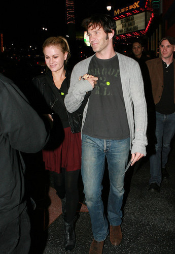  Anna Paquin and Steven Moyer oustide the Radiohead charity concerto at the Henry Fonda Theatre