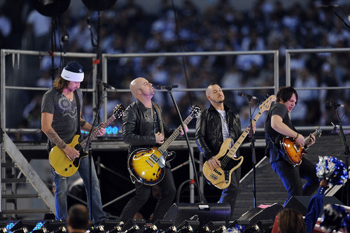  Daughtry Half Time Performance