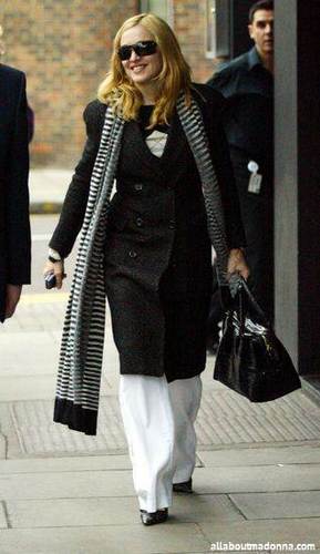  मैडोना In लंडन (January 21 2004)