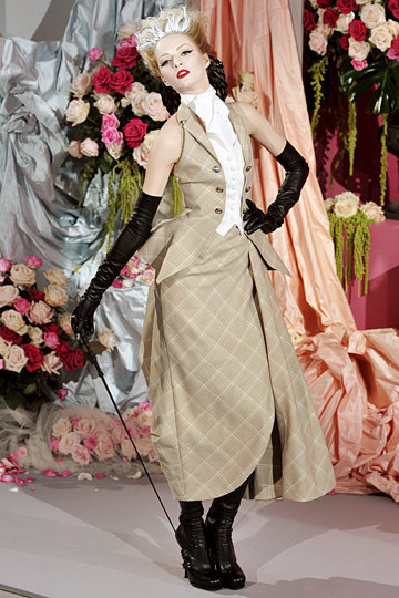 Christian Dior Spring 2010 Couture - Dior Photo (10162510) - Fanpop
