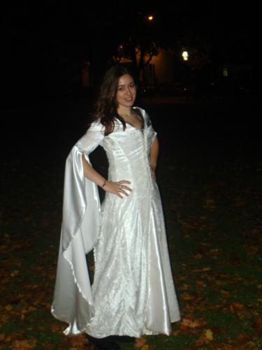 Kahlan's Confessor Costume