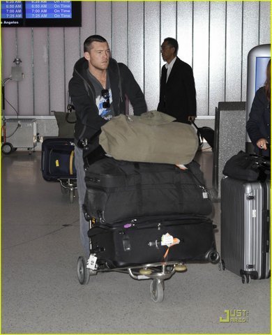  Sam arrives with Natalie Mark on LAX Airport (January 27)