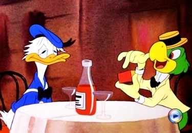 Donald trys Brazilian alcohol-Saludos Amigos