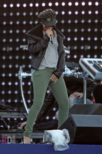  Rehearsals for the Pepsi and VH1 Super Bowl fan confiture in Miami - February 3, 2010