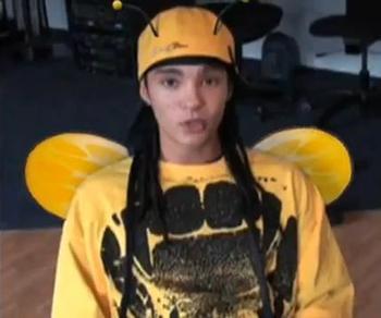  funny tom as a bee XD