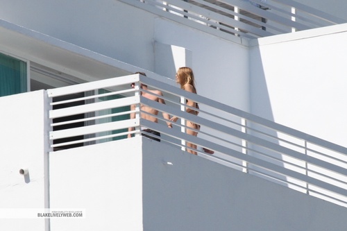  Blake and Chace at the balcony of Fontainebleau Hotel