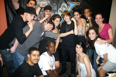  Events > 2010 > February 6th - Y100 Meet & Greet