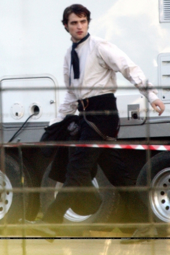  First Pics from Bel Ami Set: Robert Pattinson is Georges Duroy