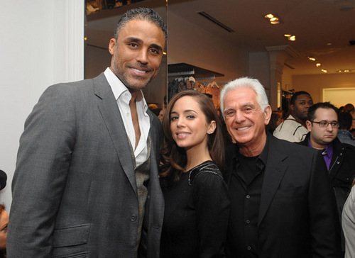  Guess oleh Marciano & ELLE Event Benefiting The Susan G Komen Foundation