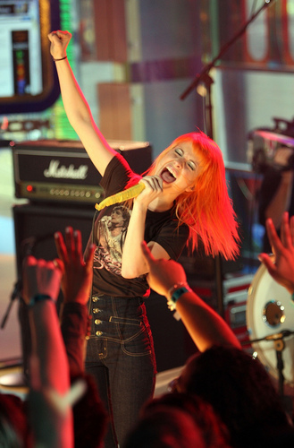  Hayley's action ♥