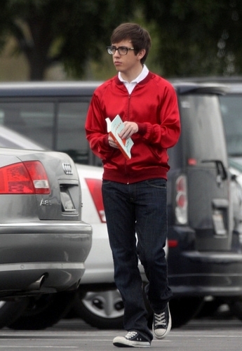  Kevin McHale On Set - February 9th