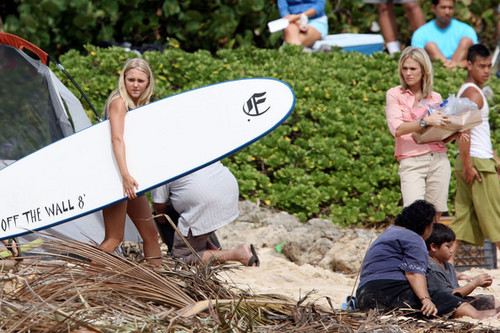  Carrie Filming Soul Surfer
