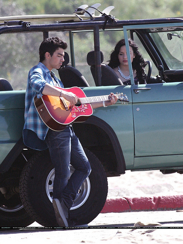  Jemi shooting the Musica video for 'Make a Wave'. 15.02.10