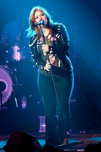 Kelly concert 2010