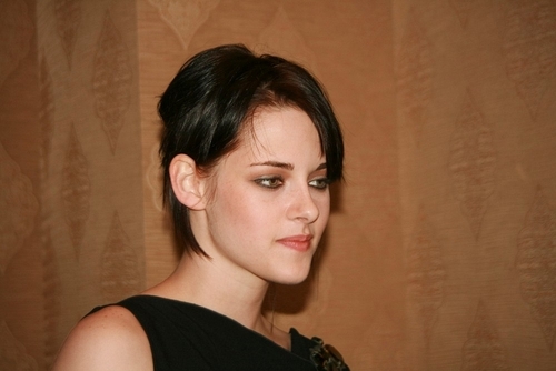  new New Moon Press Conference photos(06.11.09)