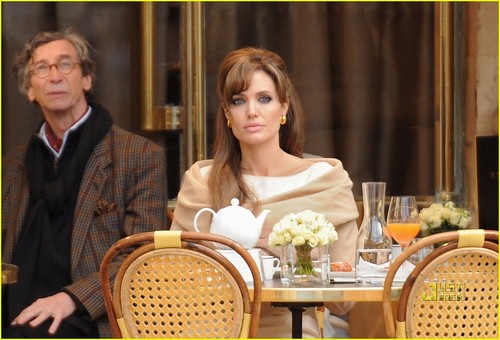  Angelina Jolie on the set of new movie