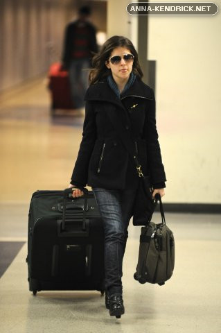 Arriving in LAX after attending the BAFTA's in London [2/23/10]