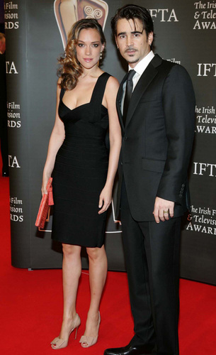  Colin Farrell and Alicja Bachleda at the 2010 Irish Film and televisión Awards (Feb 20)