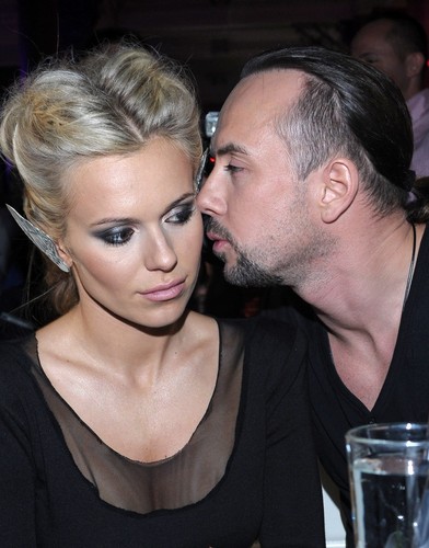  Doda with Nergal - Party of Polsat / licking