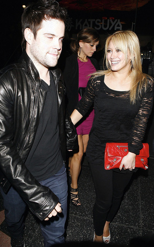  Hilary Duff and Mike Comrie out at Katsuya (Feb 22)