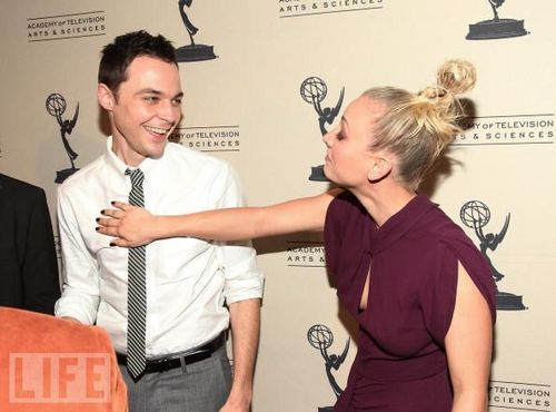  Jim and Kaley arrive at The Academy Of televisi Arts And Sciences