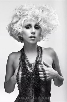  Lady GaGa litrato Shoots sa pamamagitan ng John Wright For Q Magazine
