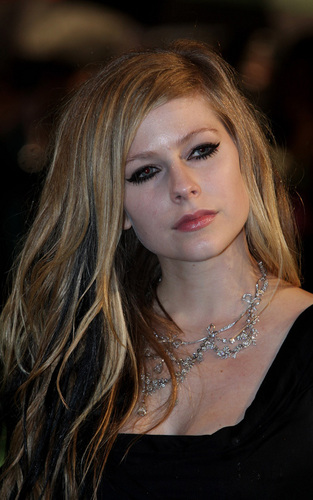  Avril Lavigne on Alice Premiere