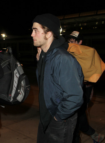 HQ Pictures: Rob and Tom are going home 