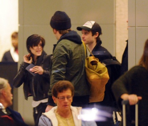  Rob, Kristen and Tomstu arriving in NY
