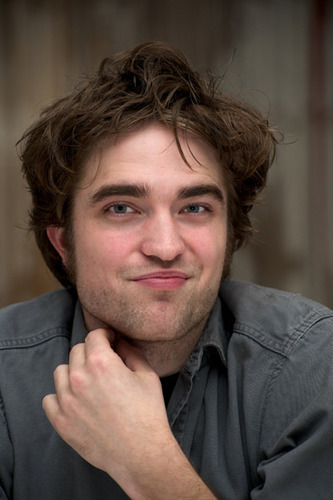  Rob at the Remember Me Press Conference (Feb 27th)
