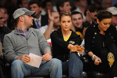  celebridades at the lakers game