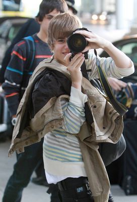  Candids > 2010 > March 3rd - Toronto Airport