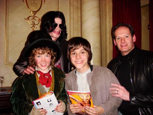 MJ And Oliver cast March 2009
