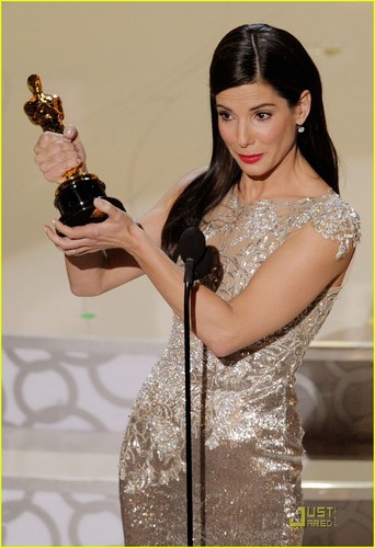  Sandra Bullock- Wins Best Actress Oscar 2010
