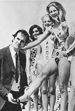  Cleese with girls