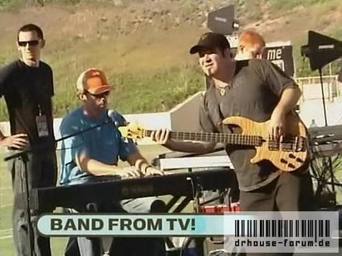  HUGH AND THE BAND FROM TV