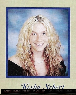  Ke$ha Yearbook Pics