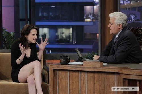  Kristen on The Tonight tampil with jay Leno