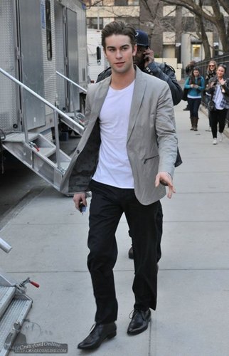 March 08: Chace on the 'Gossip Girl'  set