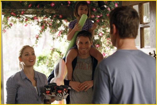  Parenthood Episode 1x03: "The Deep End of the Pool" promotional foto-foto