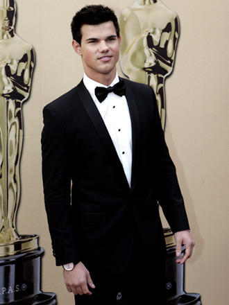  Taylor Lautner @2010 Oscars