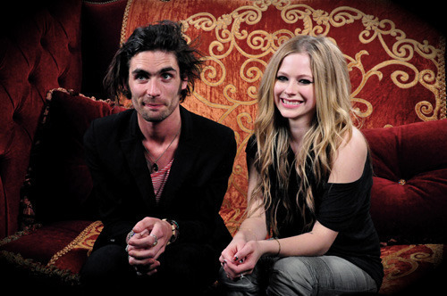  Avril and Tyson Ritter (The All American Rejects) interview/ Alice in Wonderland