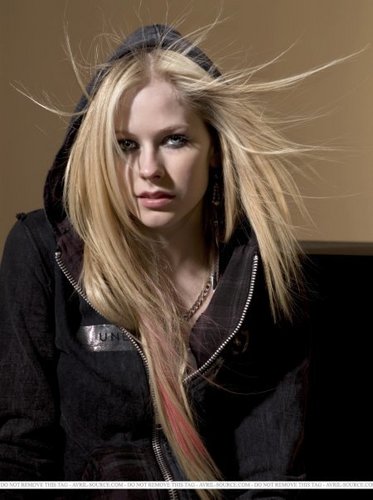  Avril, hair blowing :)