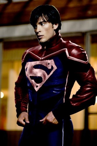 Clark >> Superman