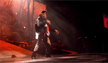  Earth Song (This Is It)